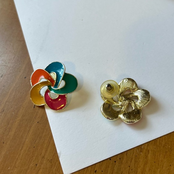 Vintage Enamel Earrings - Picture 6 of 7